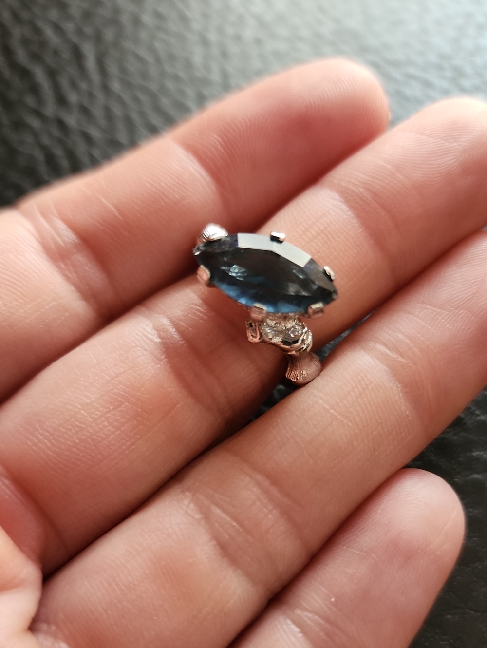 VTG Sarah Coventry Classic Blue Marquise Gemstone Ring - Size 6.5